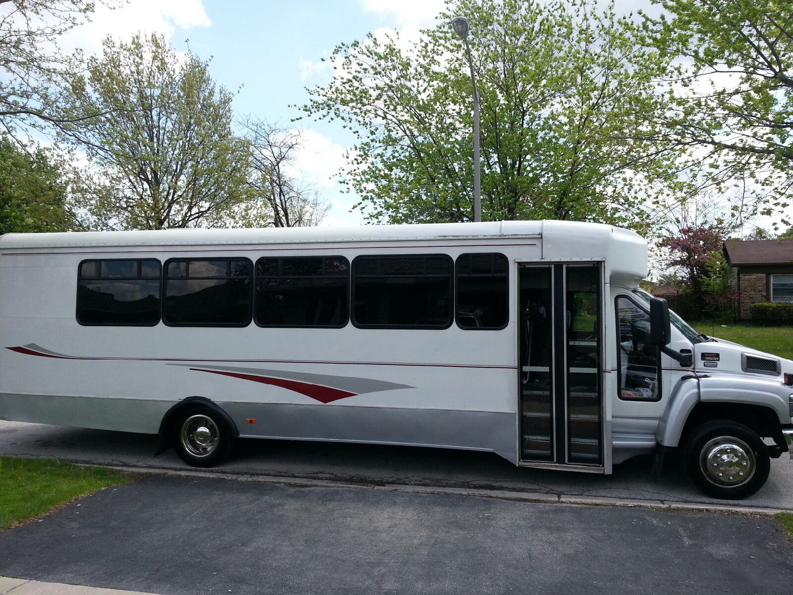 SPECIALTY LIMOUSINE business image in Plainfield, IL